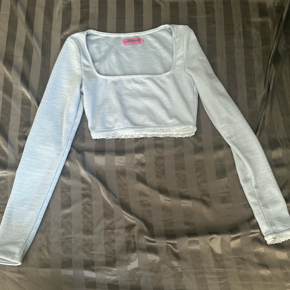 Edikted blue long sleeve cropped waffle textured top